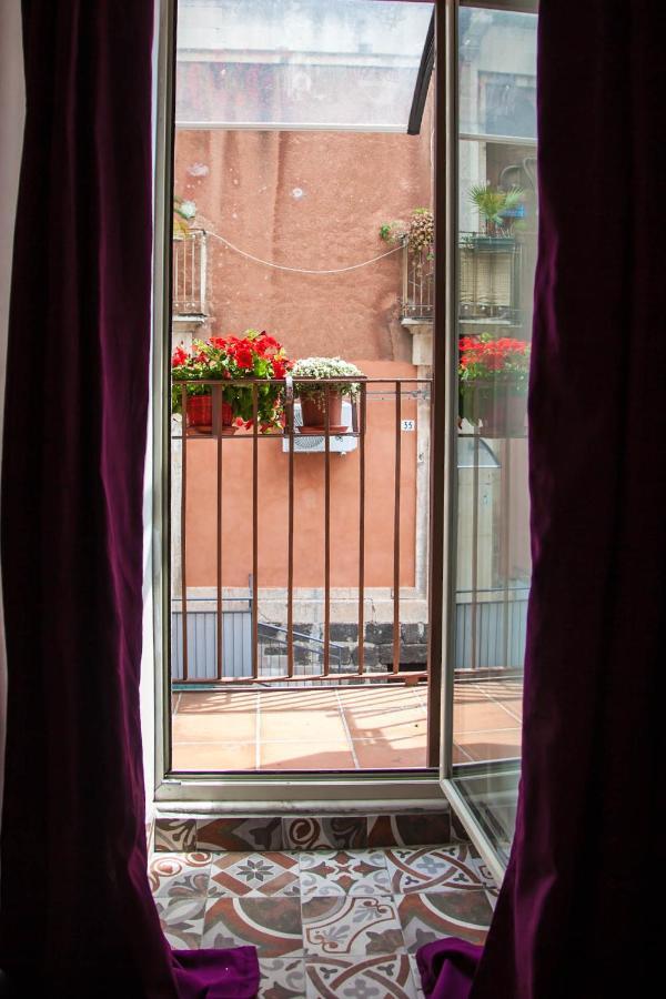 La Casetta In Centro By Sicily In Home Catânia Exterior foto