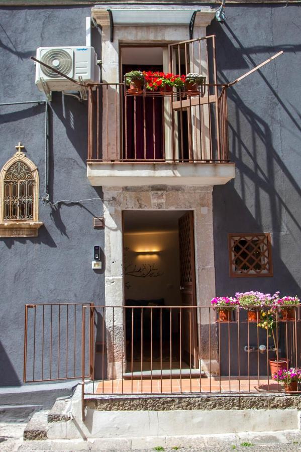 La Casetta In Centro By Sicily In Home Catânia Exterior foto